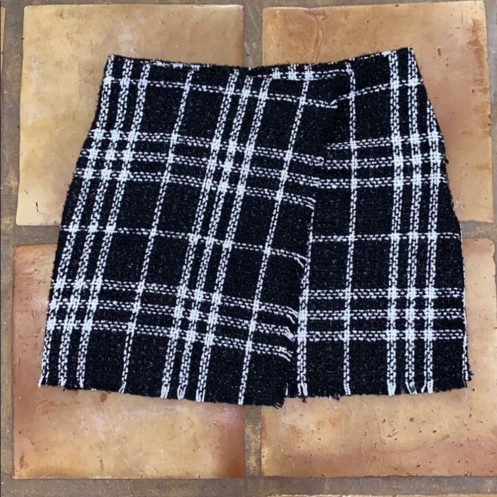 Sparkling black and white wrap sweater skirt